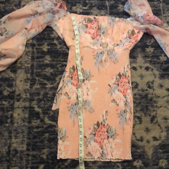 Hello Molly Beautiful floral peachy pink Dress S or U S 4 Smocked bottom/tie bak - Picture 8 of 10